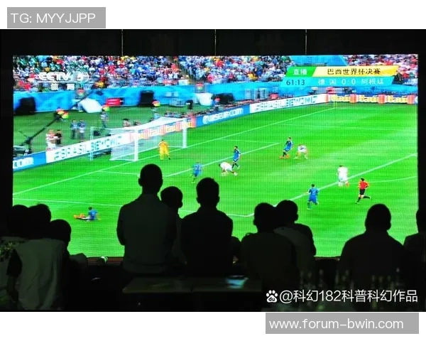 激情四溢的绿茵场上演精彩绝伦的足球赛瞬间回顾与感悟